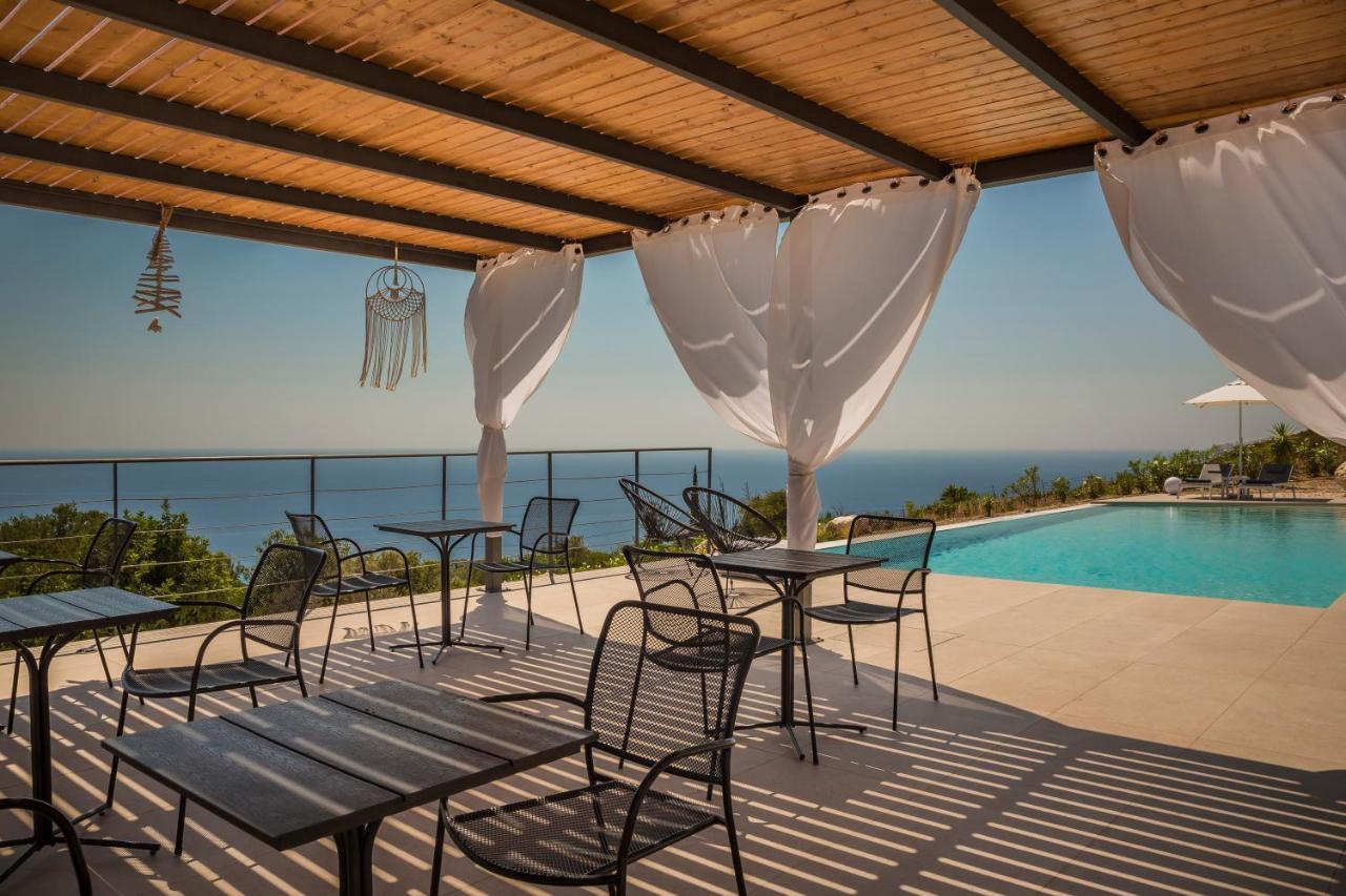 Kefalonian Escape Suites Valeriános Exterior foto